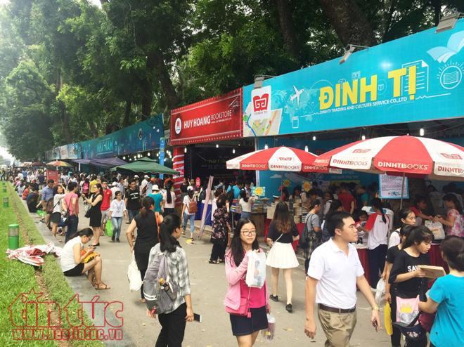 Khai mạc Triển lãm - Hội chợ sách Quốc tế 2017 ảnh 1